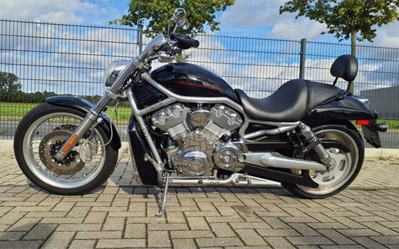 Gebrauchtmotorrad Harley-Davidson V-Rod VRSCAW - Bild 19