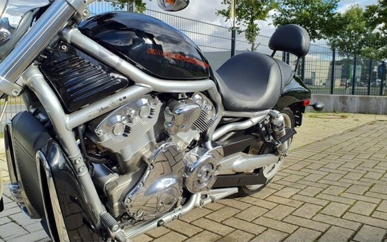 Gebrauchtmotorrad Harley-Davidson V-Rod VRSCAW - Bild 5