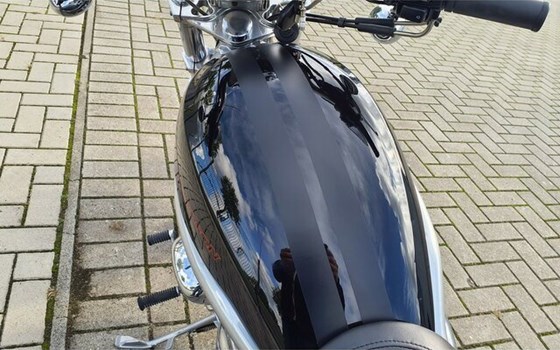 Gebrauchtmotorrad Harley-Davidson V-Rod VRSCAW - Bild 7