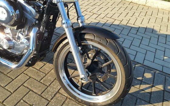 Gebrauchtmotorrad Harley-Davidson Sportster XL 883 L SuperLow - Bild 8