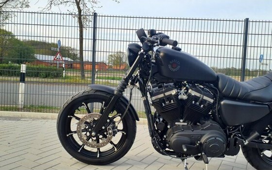 Gebrauchtmotorrad Harley-Davidson Sportster XL 883 N Iron - Bild 11