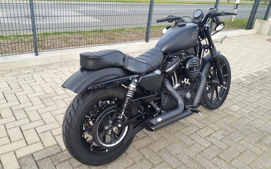Gebrauchtmotorrad Harley-Davidson Sportster XL 883 N Iron - Bild 12