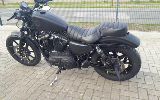 Gebrauchtmotorrad Harley-Davidson Sportster XL 883 N Iron - Bild 6