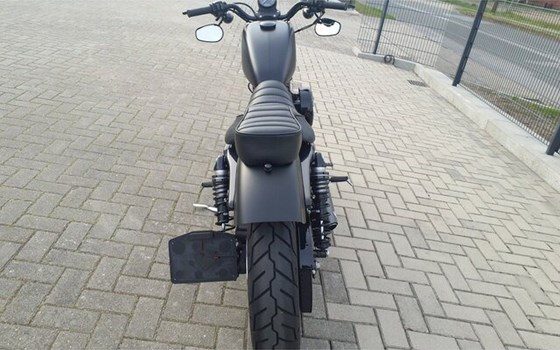 Gebrauchtmotorrad Harley-Davidson Sportster XL 883 N Iron - Bild 8