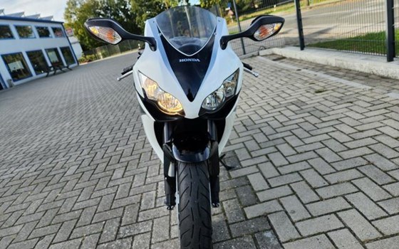 Gebrauchtmotorrad Honda CBR1000RR Fireblade SP - Bild 8