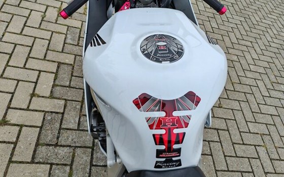 Gebrauchtmotorrad Honda CBR 900 RR Fireblade - Bild 14