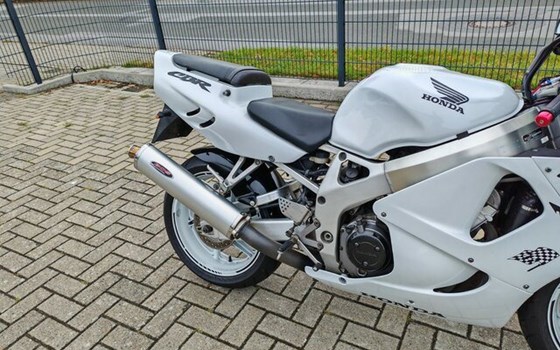 Gebrauchtmotorrad Honda CBR 900 RR Fireblade - Bild 19