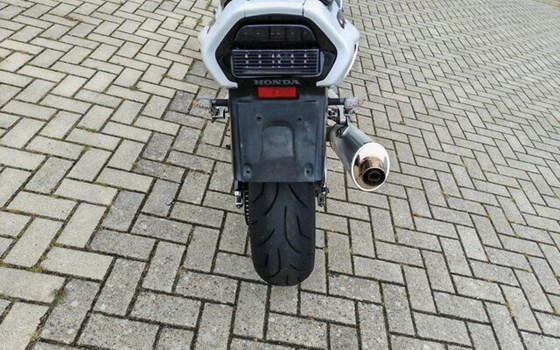Gebrauchtmotorrad Honda CBR 900 RR Fireblade - Bild 7