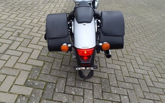 Gebrauchtmotorrad Honda VT 750 C2 Shadow Spirit - Bild 10