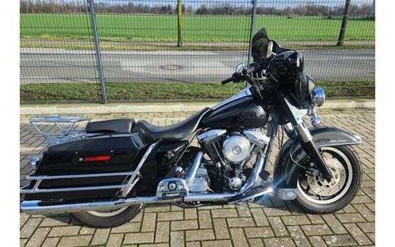 Gebrauchtmotorrad Harley-Davidson Electra Glide Ultra Classic FLHTCU - Bild 1