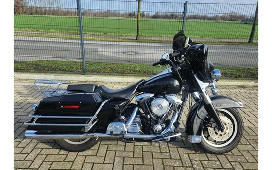 Gebrauchtmotorrad Harley-Davidson Electra Glide Ultra Classic FLHTCU - Bild 13