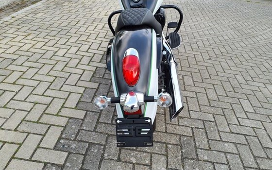 Gebrauchtmotorrad Kawasaki Vulcan 900 Classic - Bild 12
