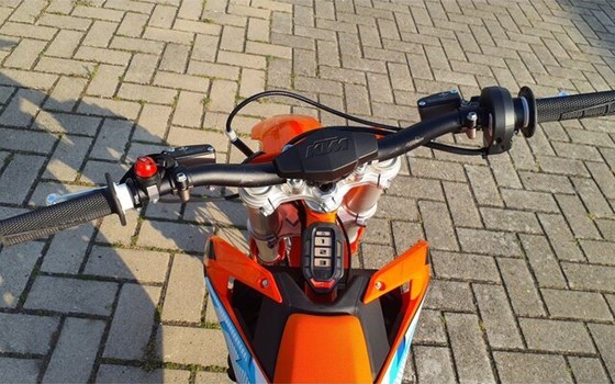 Neufahrzeug KTM SX-E 3 - Bild 12