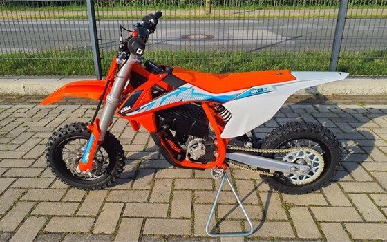 Neufahrzeug KTM SX-E 3 - Bild 16