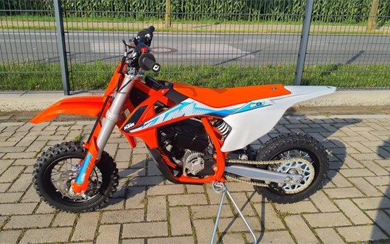 Neufahrzeug KTM SX-E 3 - Bild 7