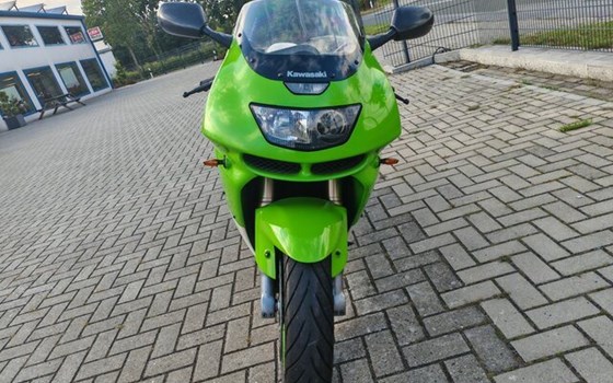 Gebrauchtmotorrad Kawasaki ZX-9R Ninja - Bild 18