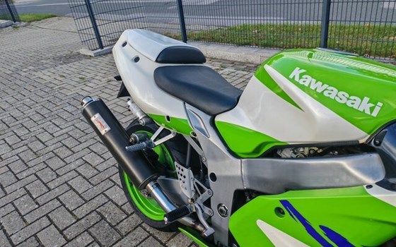 Gebrauchtmotorrad Kawasaki ZX-9R Ninja - Bild 20