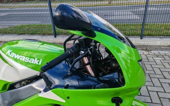 Gebrauchtmotorrad Kawasaki ZX-9R Ninja - Bild 8