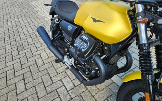 Gebrauchtmotorrad Moto Guzzi V7 II Stone - Bild 11