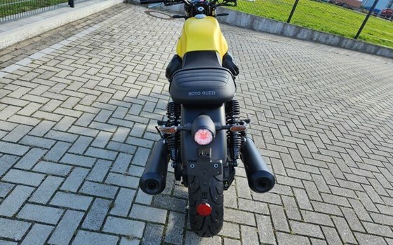 Gebrauchtmotorrad Moto Guzzi V7 II Stone - Bild 8