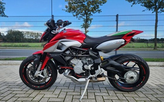 Gebrauchtmotorrad MV Agusta Rivale 800 - Bild 2