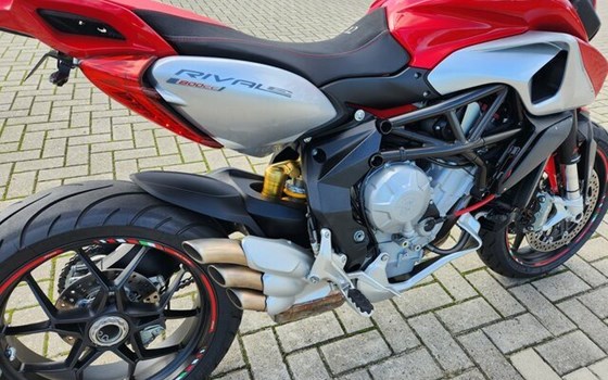 Gebrauchtmotorrad MV Agusta Rivale 800 - Bild 3
