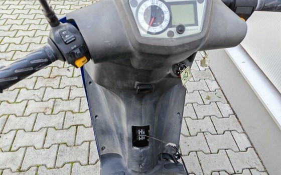 Gebrauchtmotorrad Peugeot New Vivacity - Bild 9