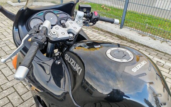 Gebrauchtmotorrad Suzuki GSX 750 F - Bild 16