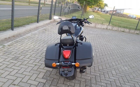 Gebrauchtmotorrad Suzuki Intruder C1500 - Bild 3