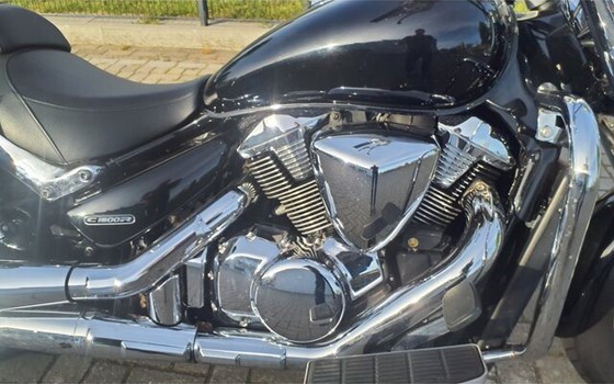 Gebrauchtmotorrad Suzuki Intruder C1800R - Bild 10