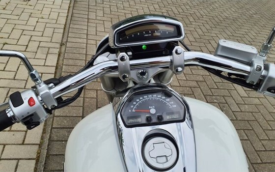 Gebrauchtmotorrad Suzuki VZR 1800 - Bild 9