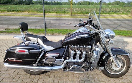 Gebrauchtmotorrad Triumph Rocket III Touring - Bild 1