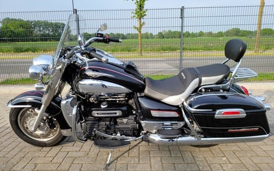 Gebrauchtmotorrad Triumph Rocket III Touring - Bild 11