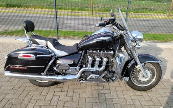 Gebrauchtmotorrad Triumph Rocket III Touring - Bild 2