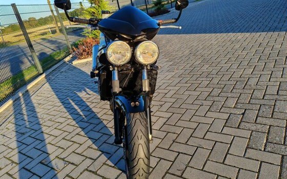 Gebrauchtmotorrad Triumph Speed Four - Bild 20