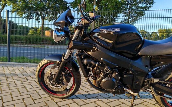 Gebrauchtmotorrad Triumph Speed Four - Bild 6