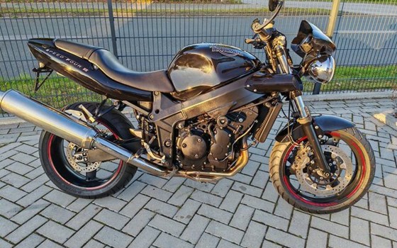Gebrauchtmotorrad Triumph Speed Four - Bild 9