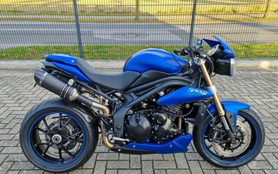 Gebrauchtmotorrad Triumph Speed Triple 1050 - Bild 1