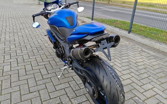 Gebrauchtmotorrad Triumph Speed Triple 1050 - Bild 10