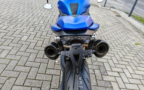 Gebrauchtmotorrad Triumph Speed Triple 1050 - Bild 11