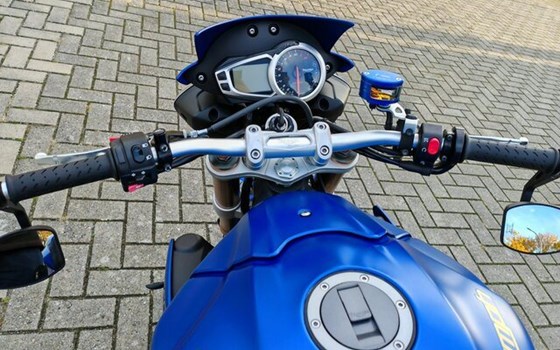 Gebrauchtmotorrad Triumph Speed Triple 1050 - Bild 6