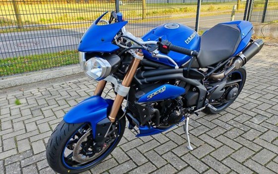 Gebrauchtmotorrad Triumph Speed Triple 1050 - Bild 8
