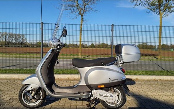 Gebrauchtmotorrad Vespa LX 50 2T - Bild 10