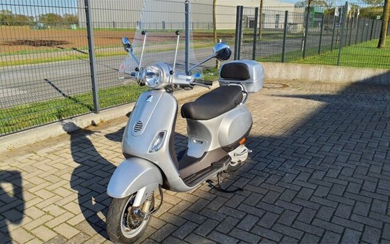 Gebrauchtmotorrad Vespa LX 50 2T - Bild 12