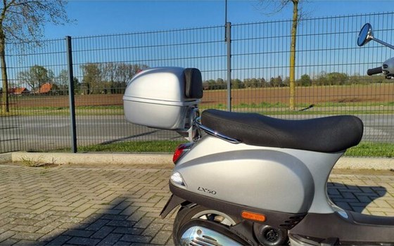 Gebrauchtmotorrad Vespa LX 50 2T - Bild 17