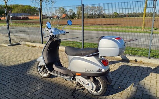 Gebrauchtmotorrad Vespa LX 50 2T - Bild 4