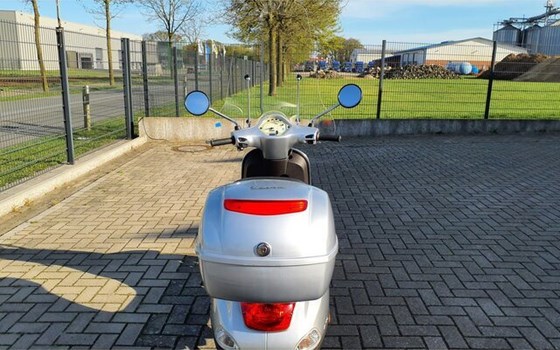 Gebrauchtmotorrad Vespa LX 50 2T - Bild 6