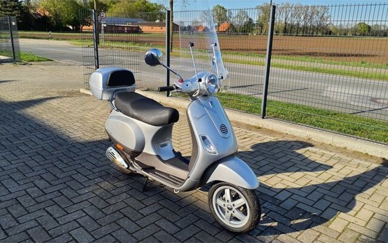 Gebrauchtmotorrad Vespa LX 50 2T - Bild 8