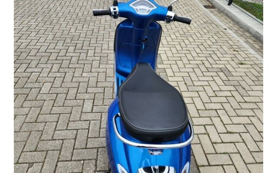 Neufahrzeug Vespa Primavera 50 - Bild 13