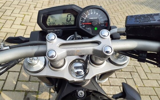 Gebrauchtmotorrad Yamaha FZ1 Fazer - Bild 13